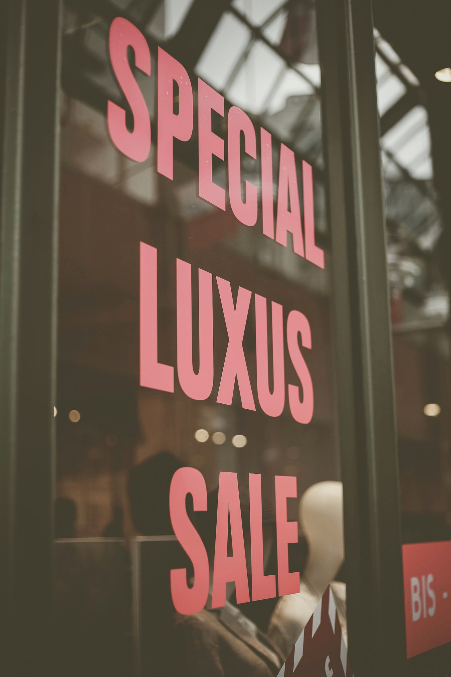 Maximizing Savings with Smart Shopping Tools